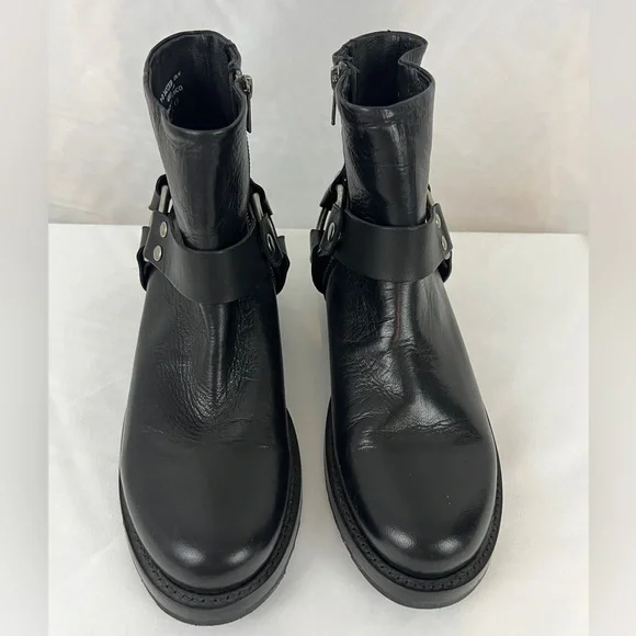 New Frye Veronica Flex Harness Short Boots Size 9